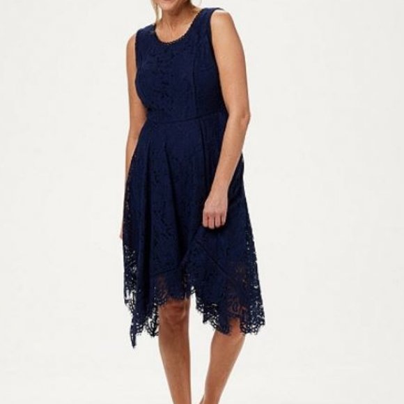 Isaac Mizrahi Dresses & Skirts - Isaac Mizrahi Petite Handkerchief Lace Midi Dress